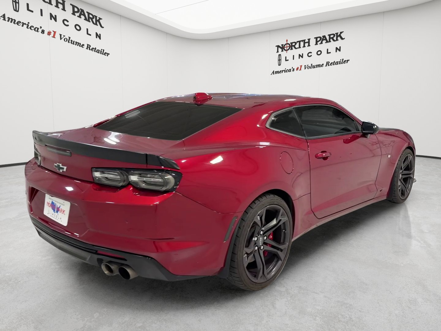 Used 2023 Chevrolet Camaro SS RWD image 5