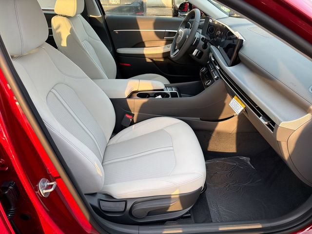 New 2026 Hyundai Sonata SEL FWD image 26