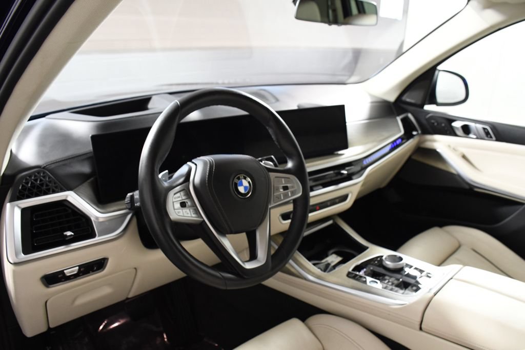 Used 2023 BMW X7 xDrive40i w/ Executive Package AWD/4WD image 12