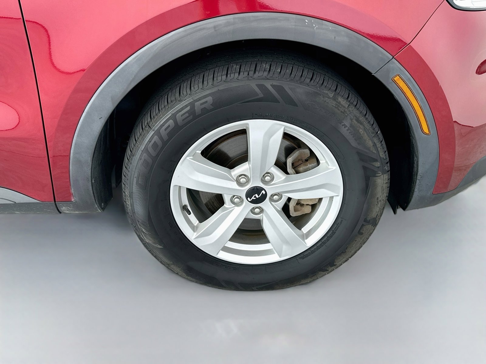 Used 2022 Kia Sorento LX FWD image 33
