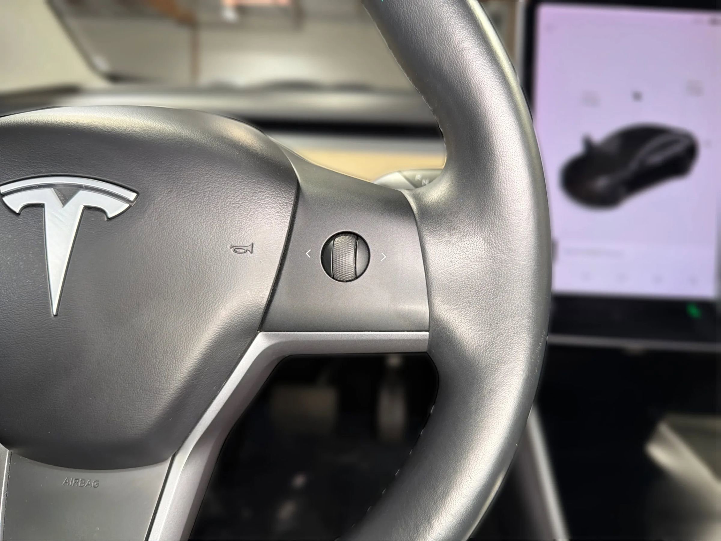 Used 2018 Tesla Model 3 Mid Range RWD image 31