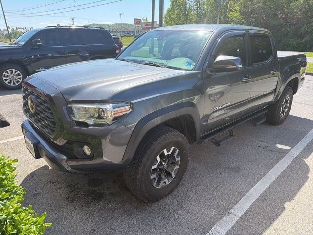 Used 2020 Toyota Tacoma TRD Off-Road AWD/4WD image 1