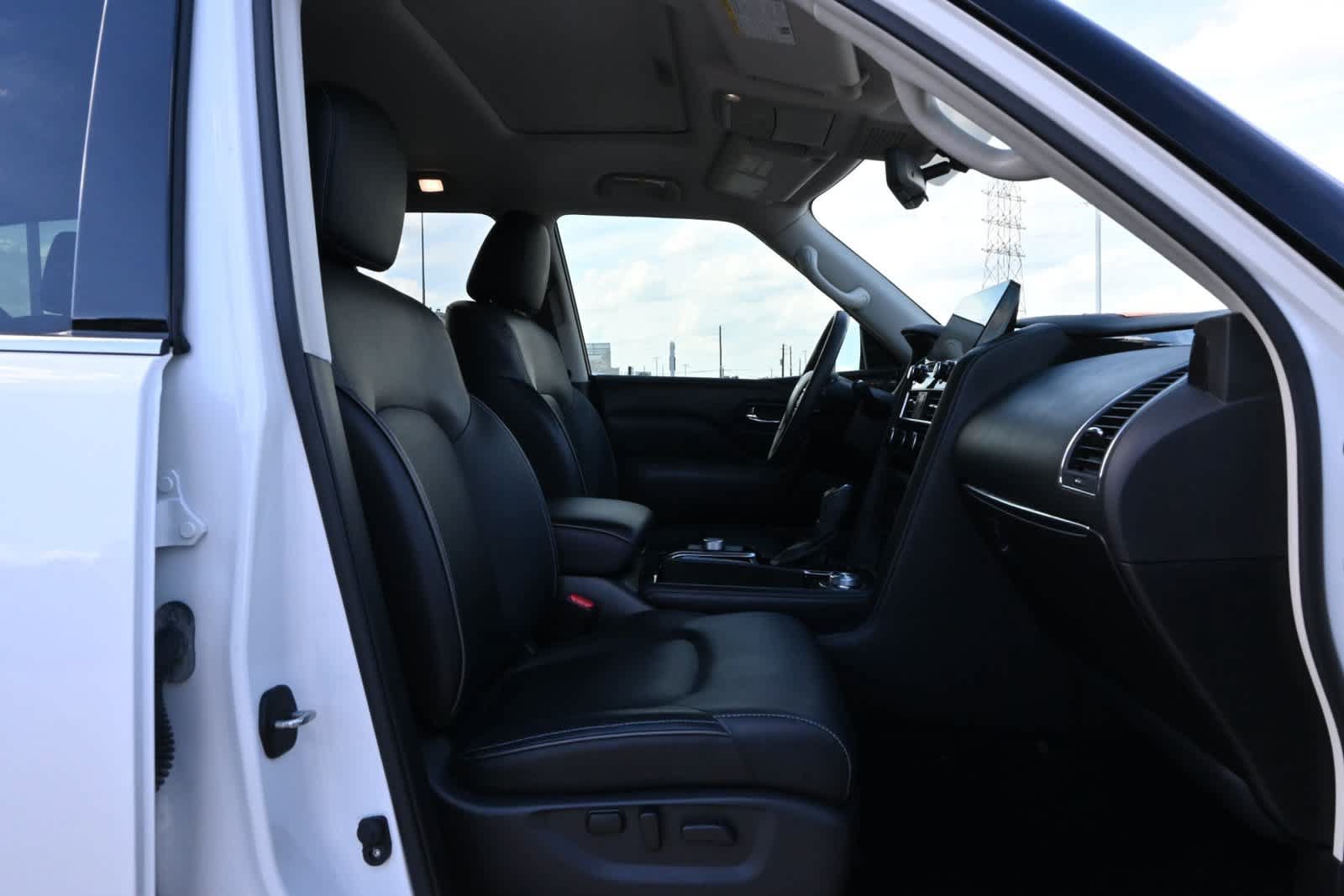 Used 2022 INFINITI QX80 Luxe w/ Cargo Package AWD/4WD image 23
