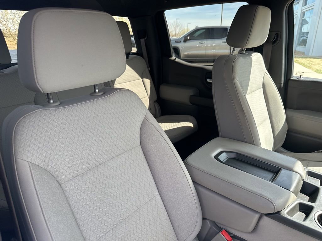 Used 2019 Chevrolet Silverado 1500 LT w/ All-Star Edition image 27