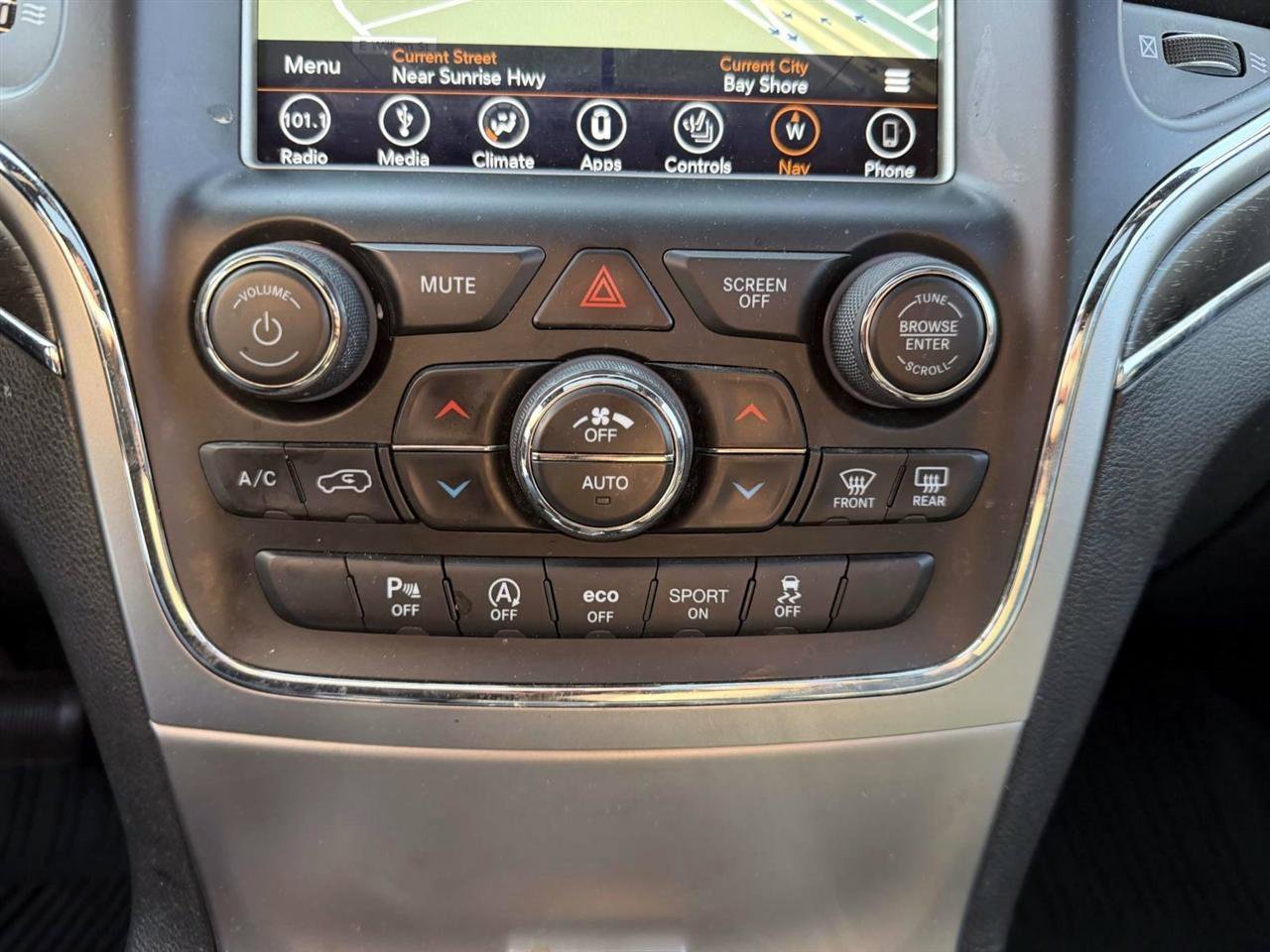 Used 2018 Jeep Grand Cherokee Limited AWD/4WD image 20