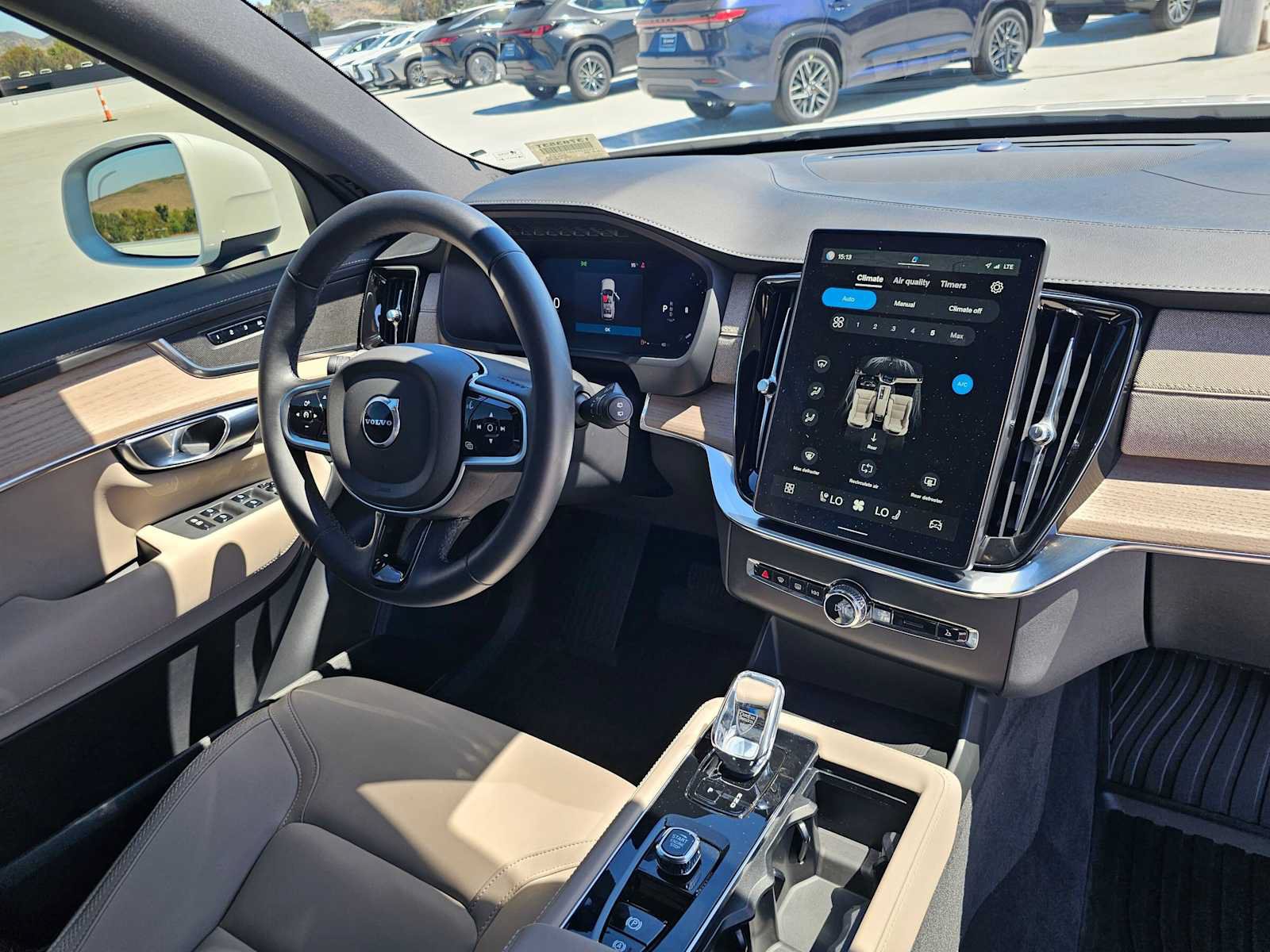 Used 2025 Volvo XC90 B6 Core w/ Climate Package AWD/4WD image 11