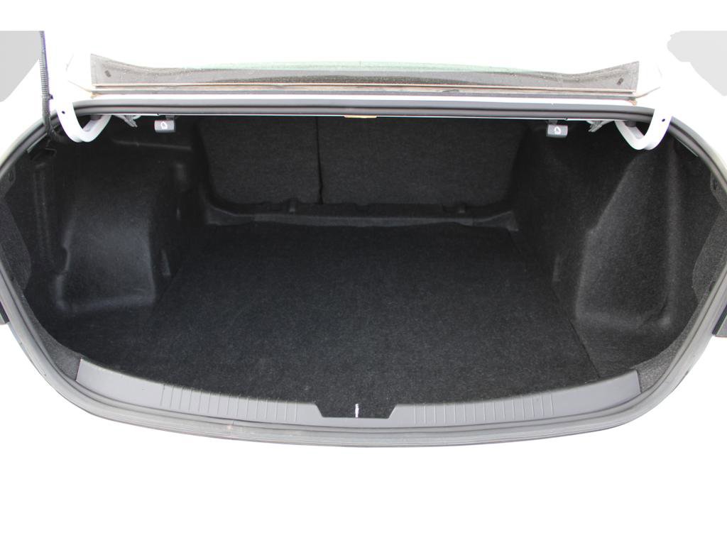 Used 2024 Chevrolet Malibu LT image 24