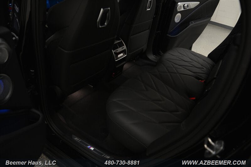 Used 2023 BMW XM AWD/4WD image 25