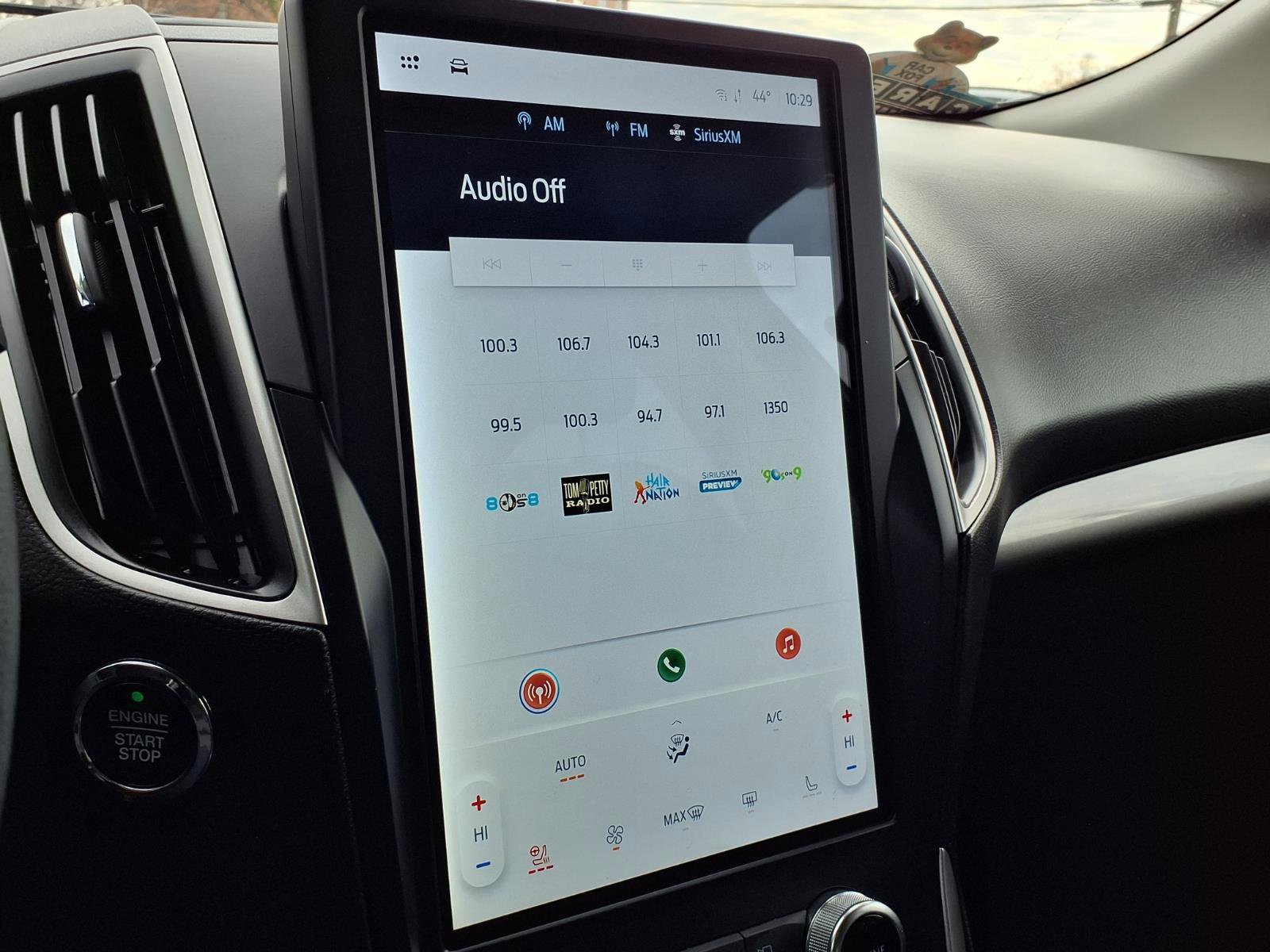 Certified 2024 Ford Edge SEL w/ Convenience Package AWD/4WD image 11