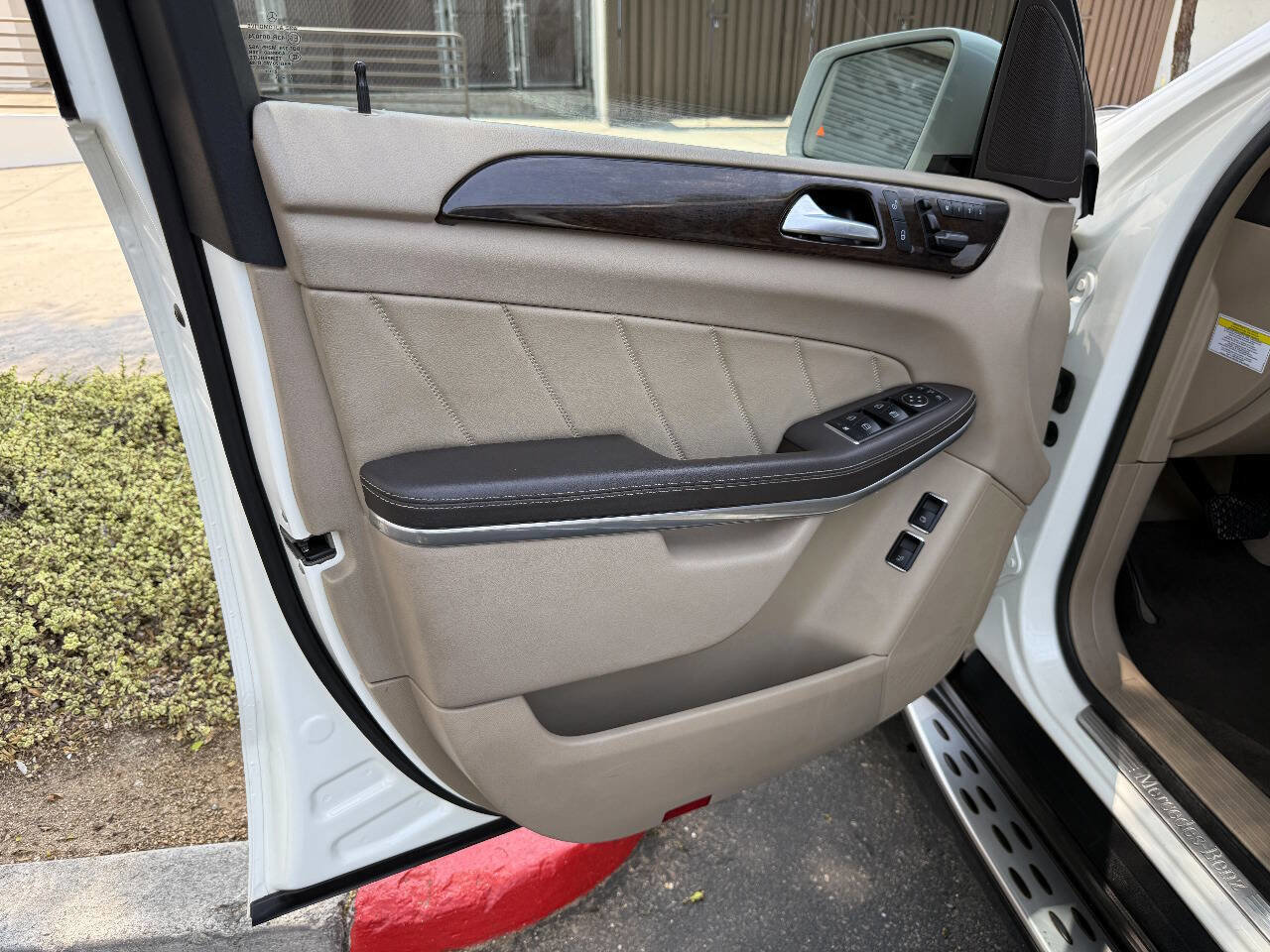 Used 2013 Mercedes-Benz GL 450 GL 450 4MATIC AWD 4dr SUV image 10