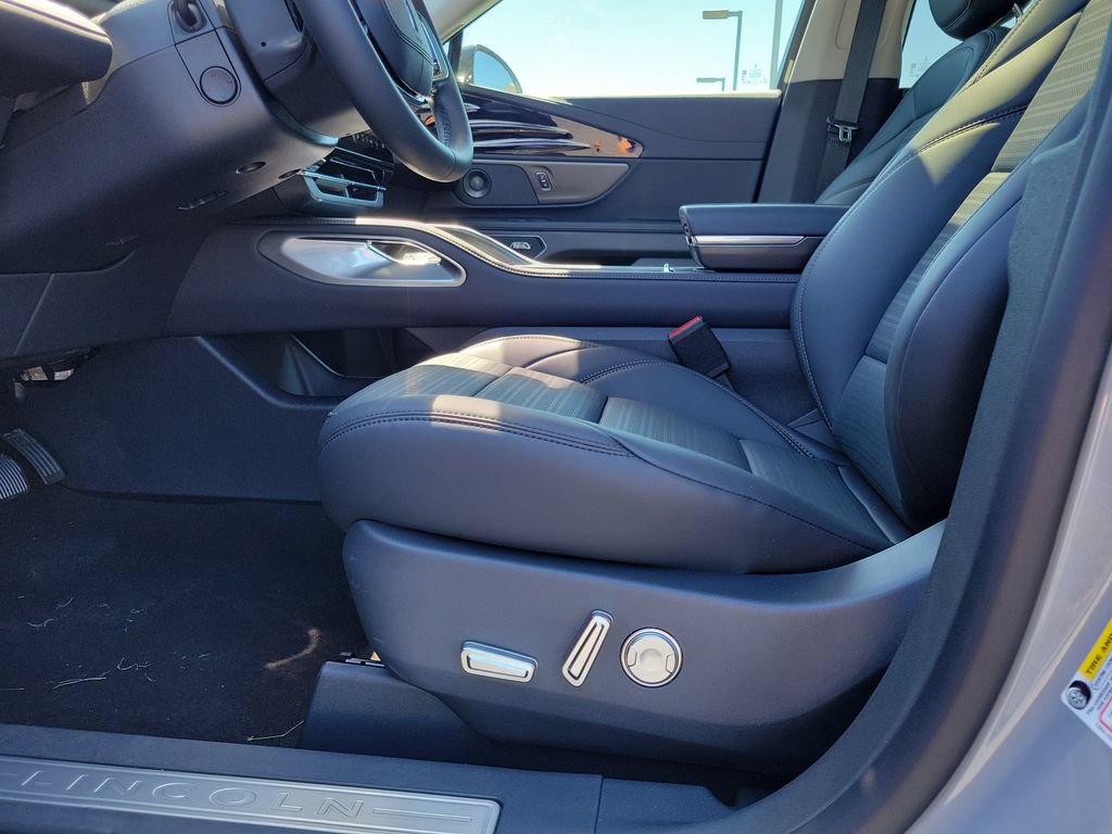 New 2026 Lincoln Nautilus Reserve AWD/4WD image 19