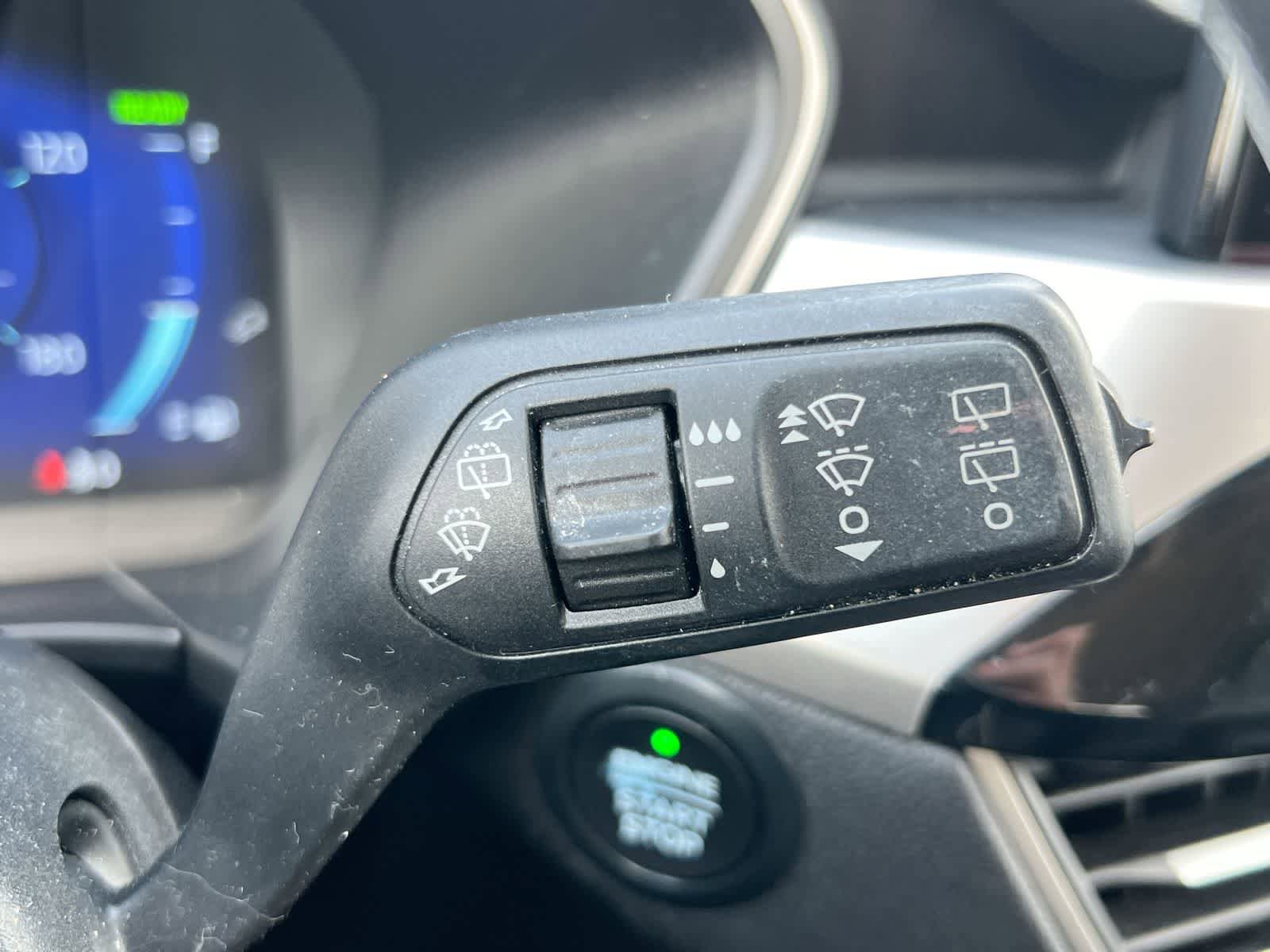 Used 2020 Ford Escape SE Sport AWD/4WD image 25