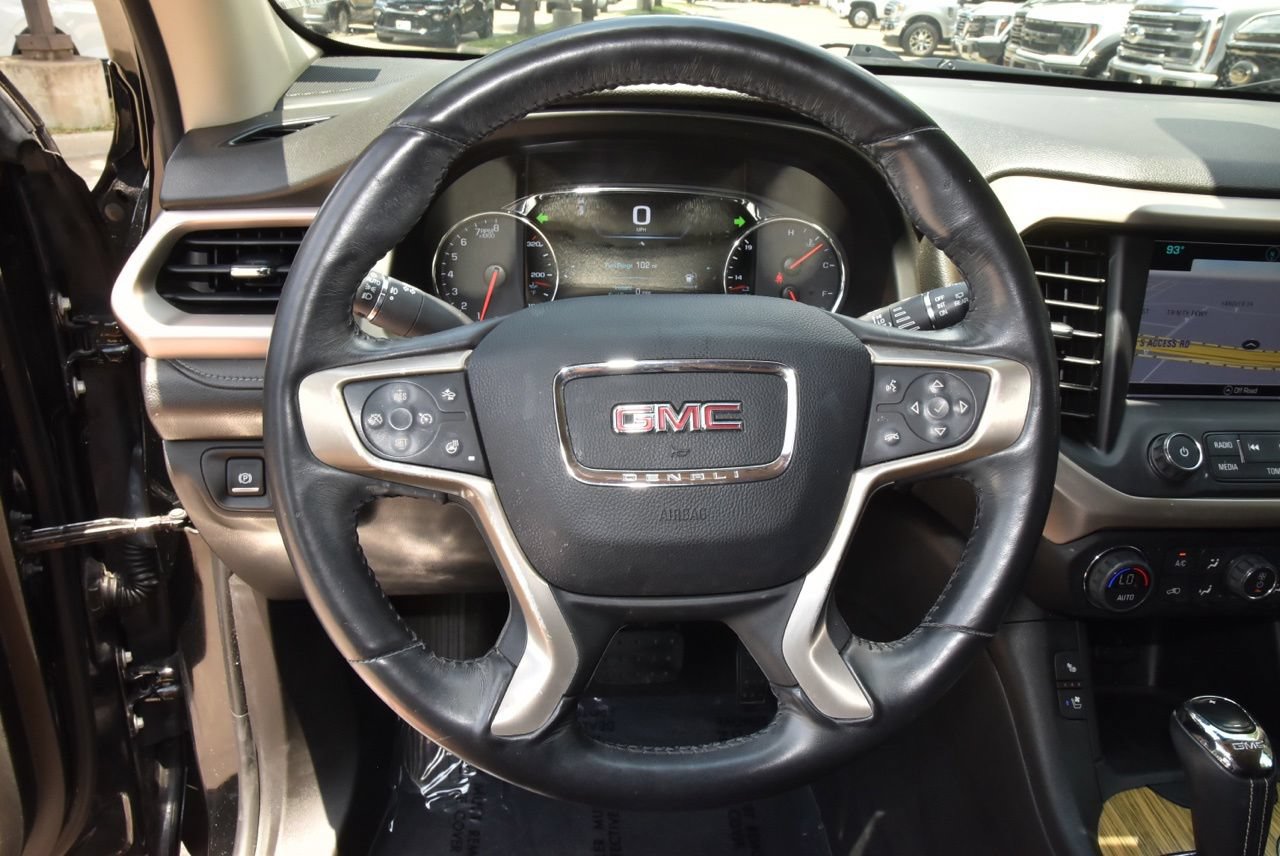 Used 2018 GMC Acadia Denali w/ Technology Package FWD image 23