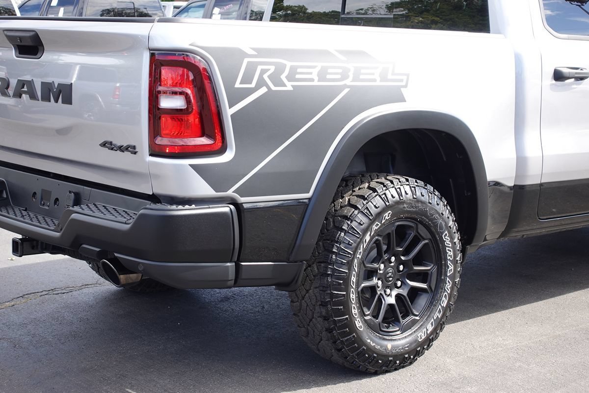 Used 2025 RAM 1500 Rebel AWD/4WD image 11