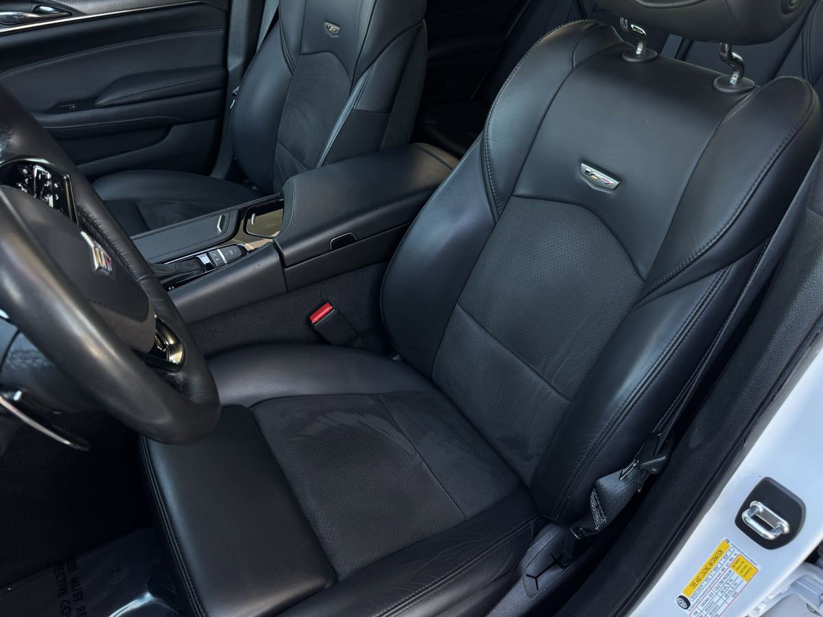 Used 2019 Cadillac CTS V w/ Luxury Package image 17