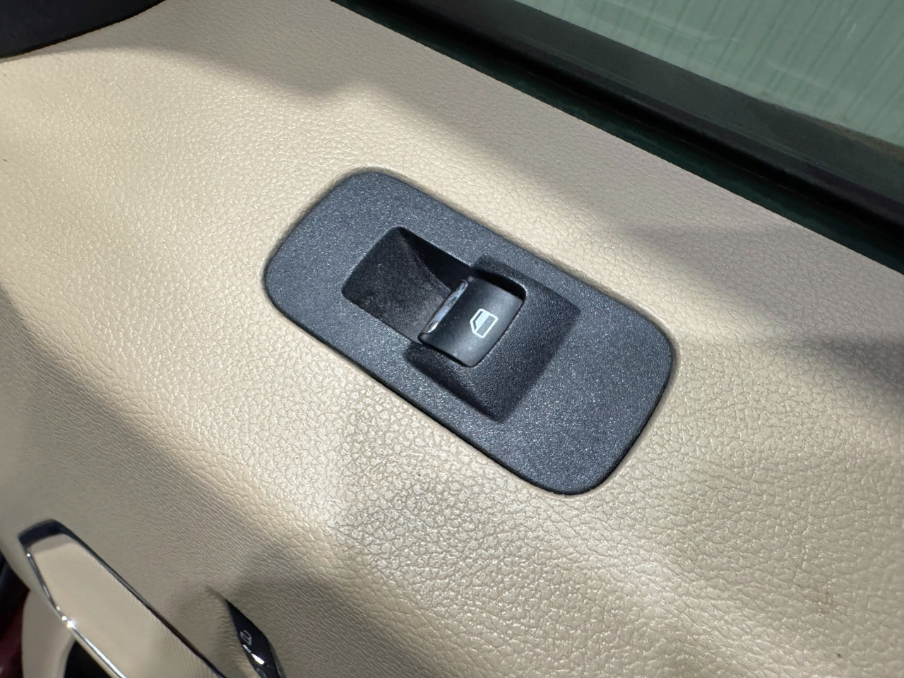 Used 2017 Ford F250 Lariat w/ Lariat Ultimate Package image 33