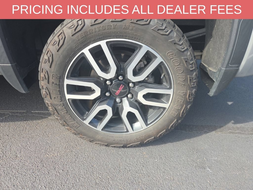 Used 2024 GMC Sierra 1500 AT4 w/ Technology Package AWD/4WD image 12