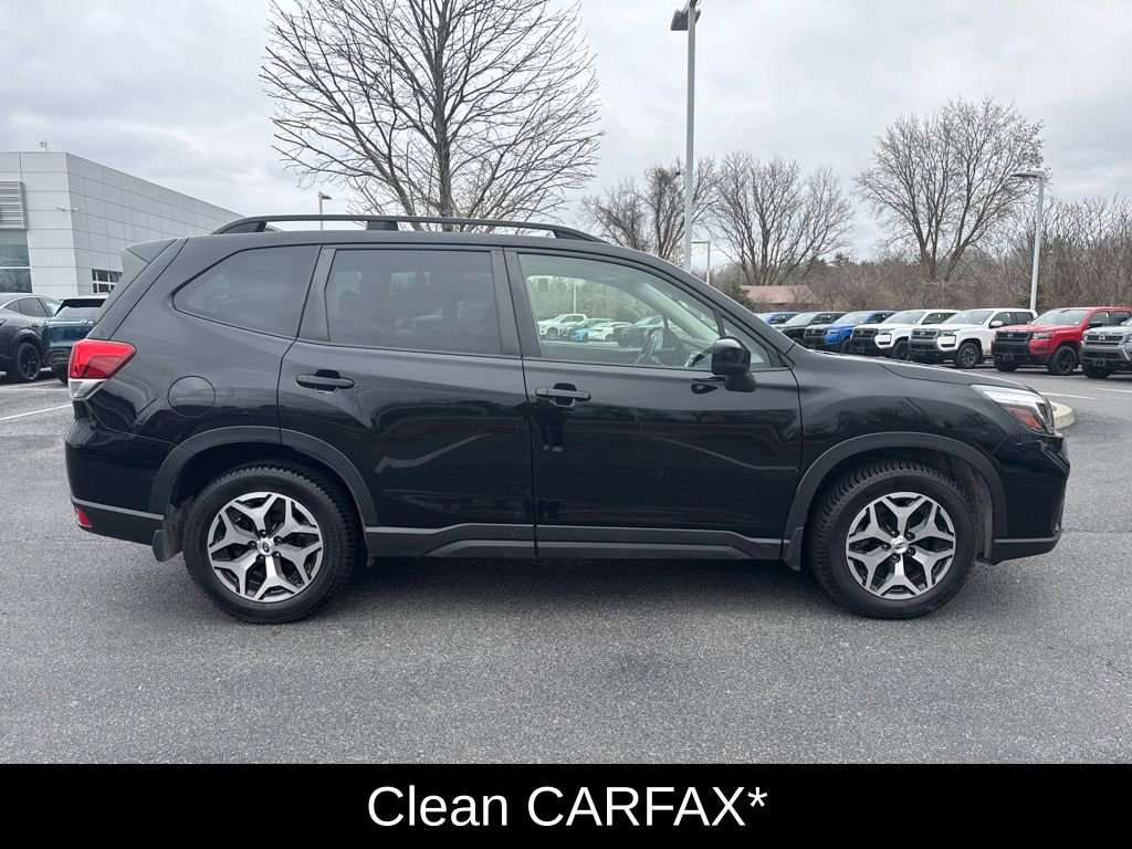 Used 2020 Subaru Forester Premium AWD/4WD image 9