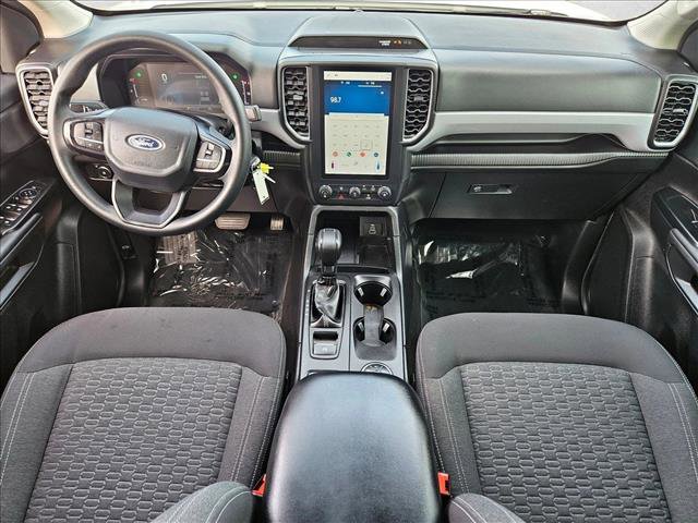 Used 2025 Ford Ranger XL w/ Trailer Tow Package image 16