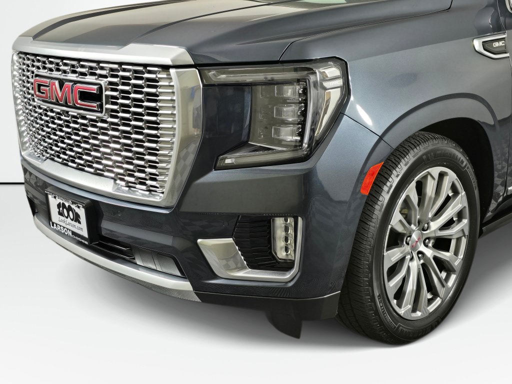 Used 2021 GMC Yukon Denali w/ Denali Ultimate Package AWD/4WD image 12