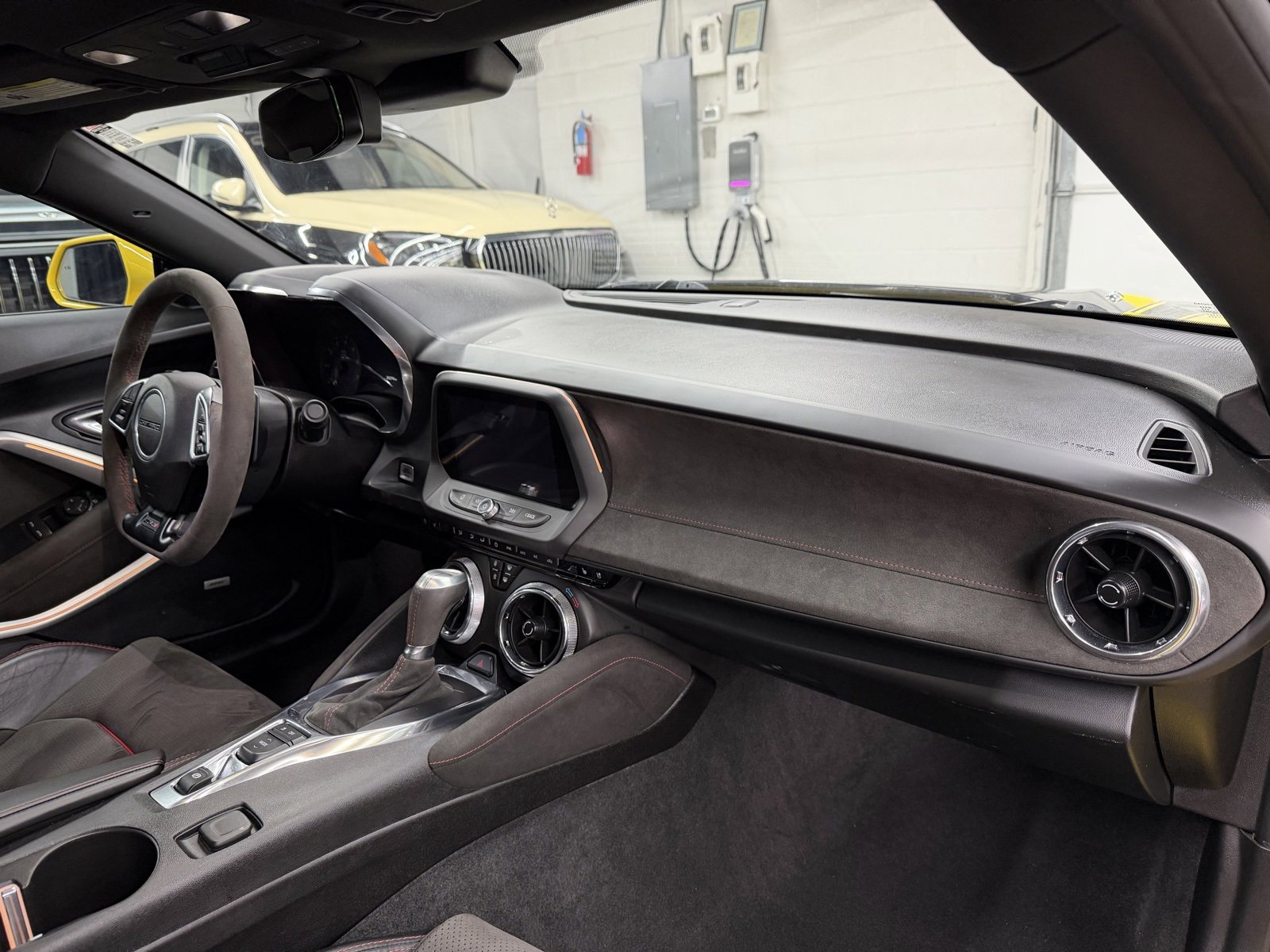 Used 2018 Chevrolet Camaro ZL1 image 18