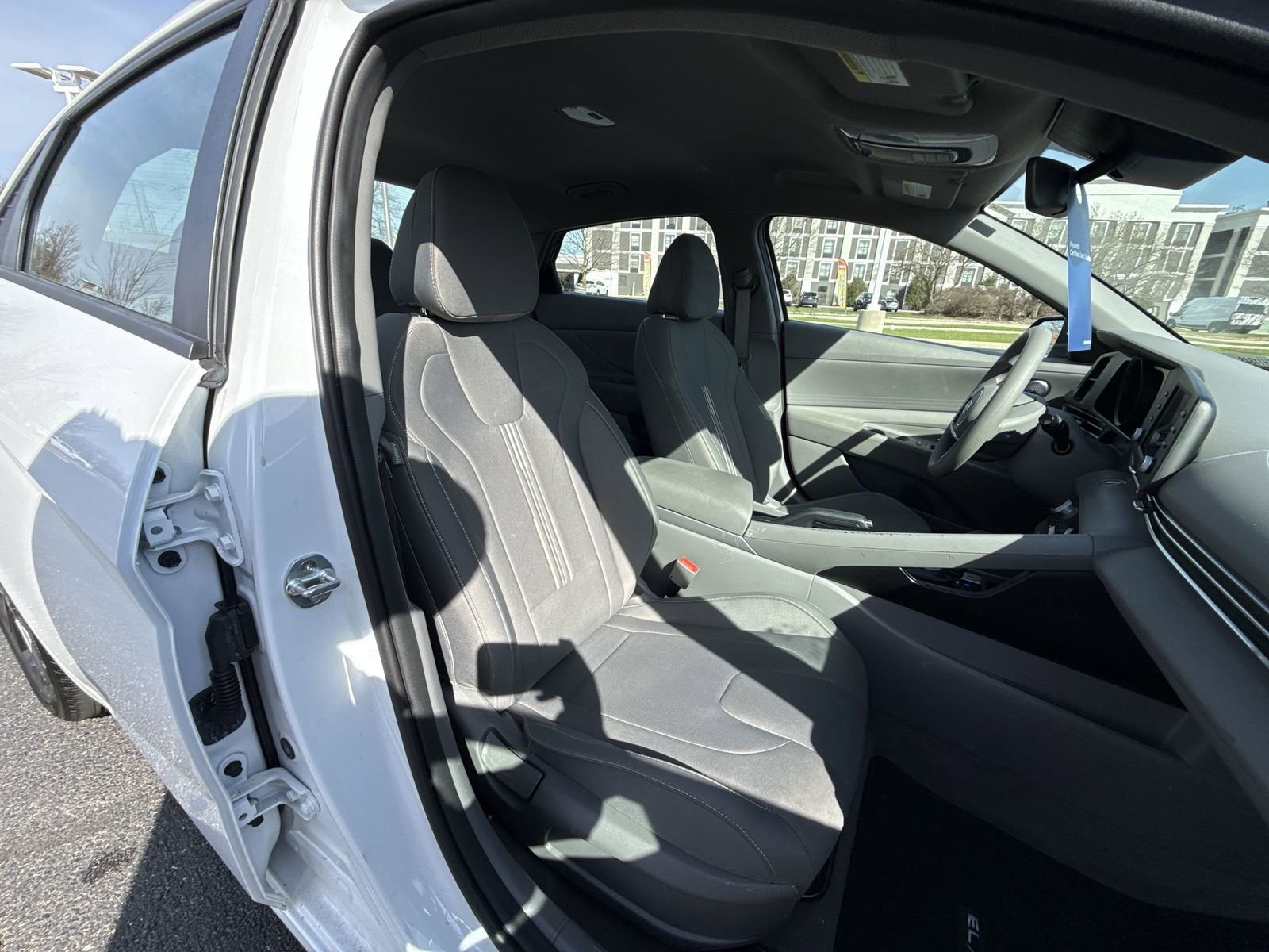 Used 2022 Hyundai Elantra SEL w/ Cargo Package image 24