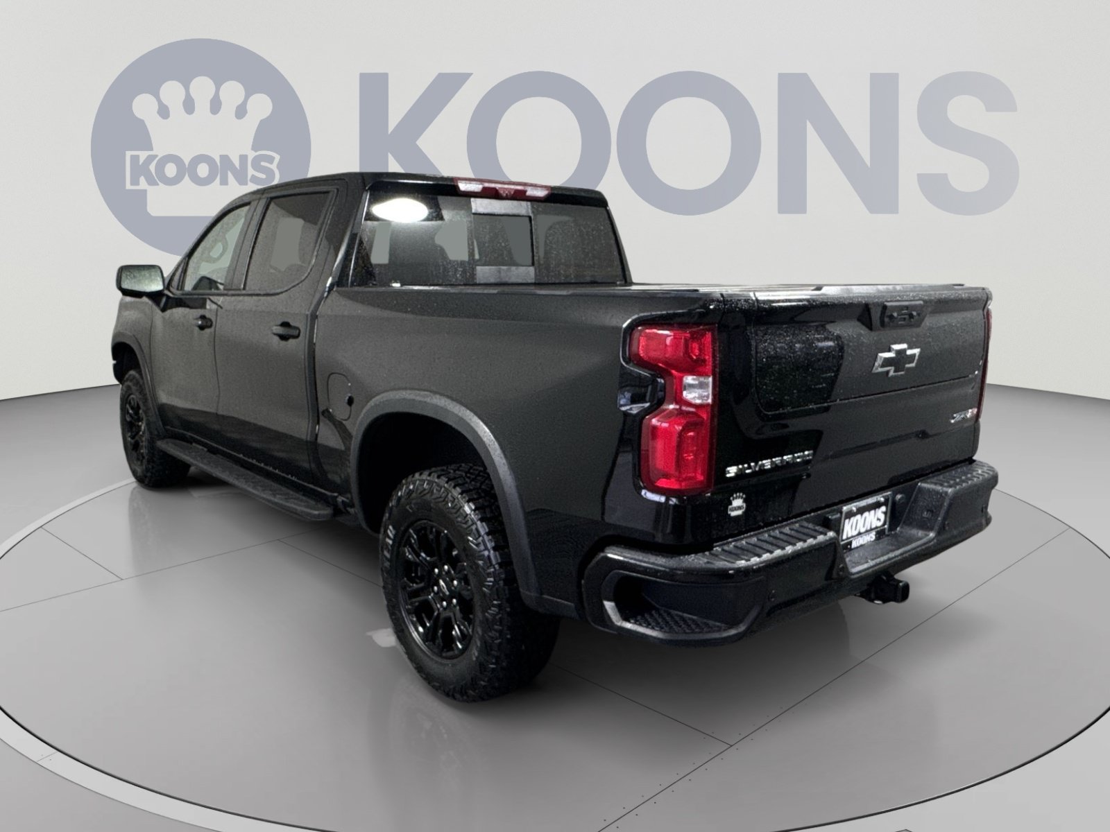 Used 2024 Chevrolet Silverado 1500 ZR2 w/ Technology Package AWD/4WD image 4