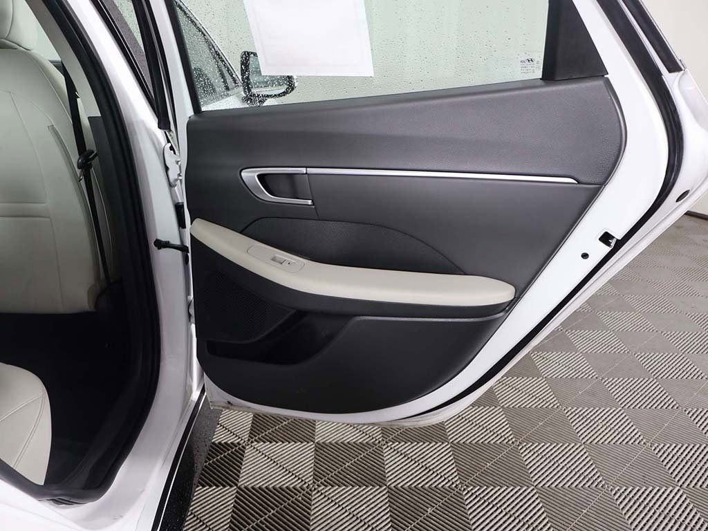 Used 2023 Hyundai Sonata SEL w/ Cargo Package image 25