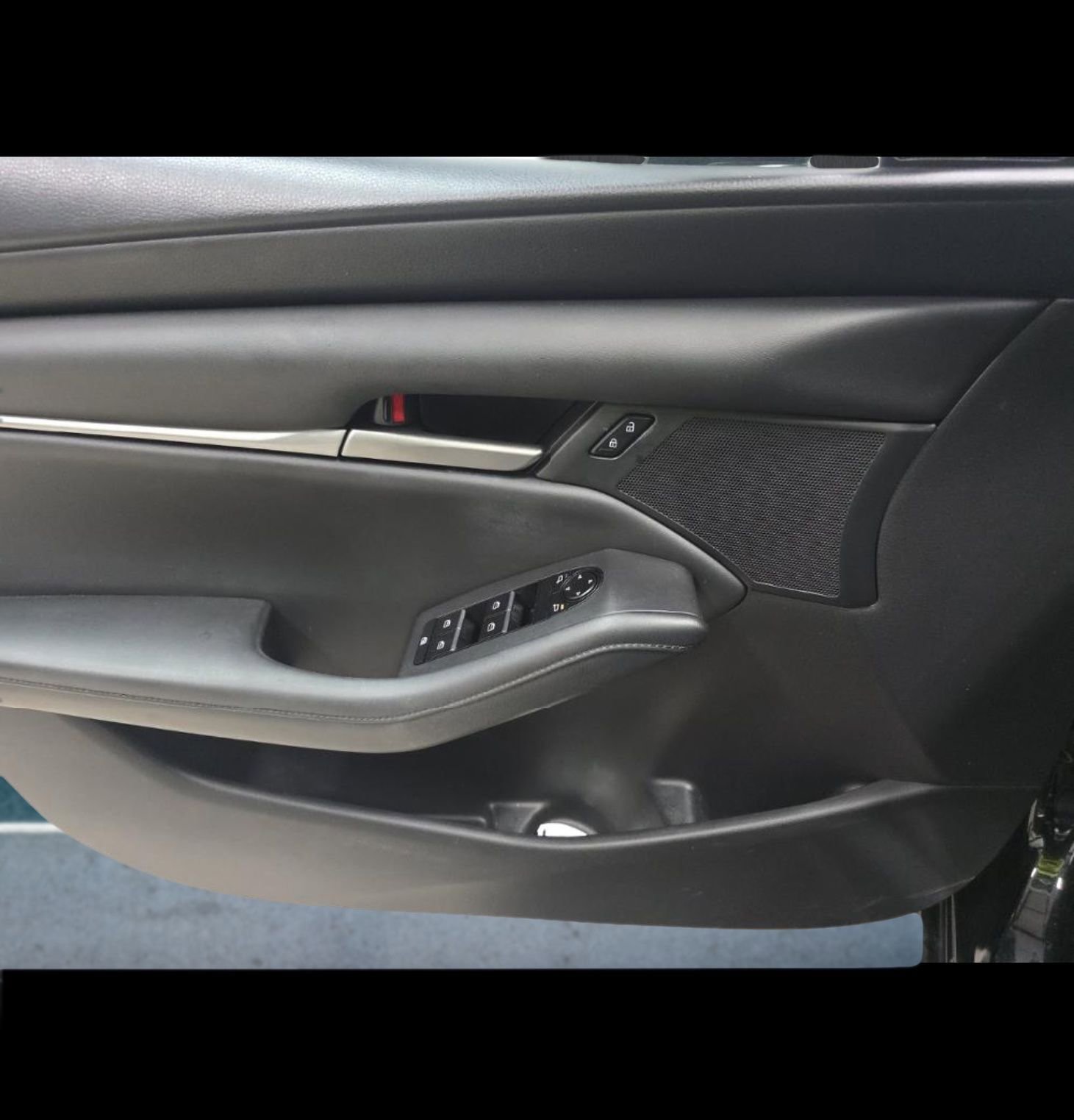 Used 2022 MAZDA MAZDA3 s image 14