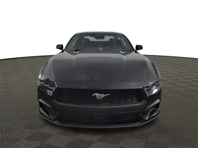 Used 2025 Ford Mustang Coupe image 2