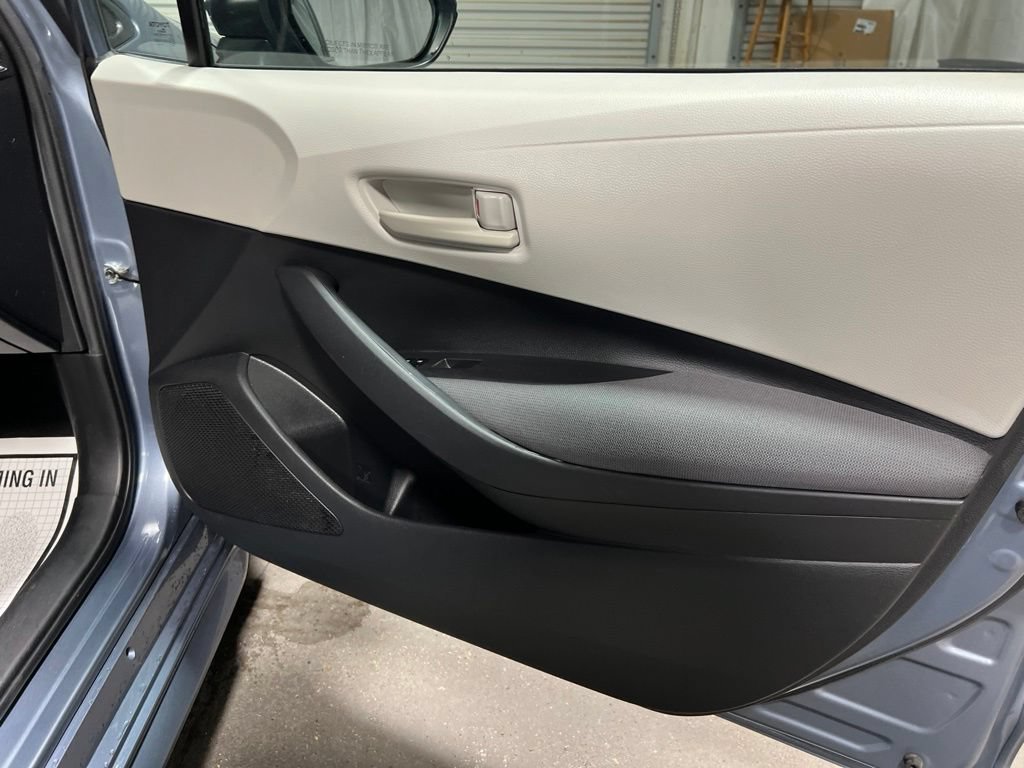 Used 2024 Toyota Corolla LE FWD image 9