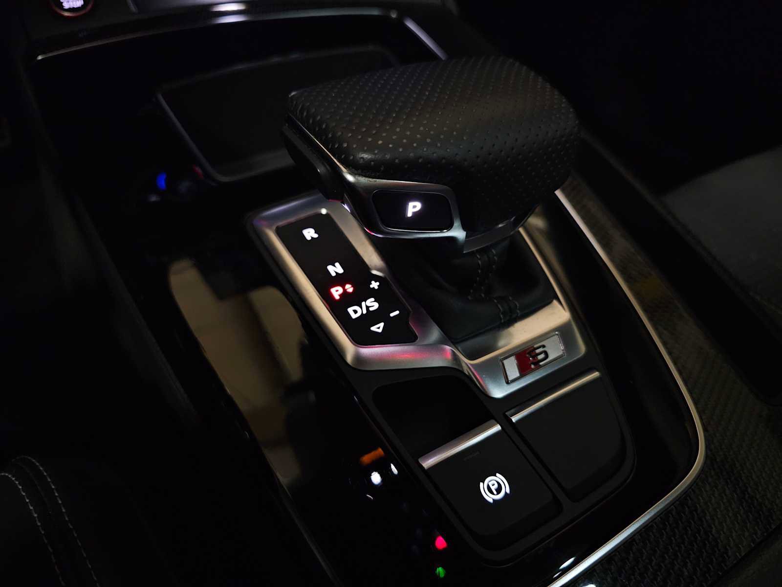 Used 2023 Audi SQ5 Premium w/ Convenience Package image 32