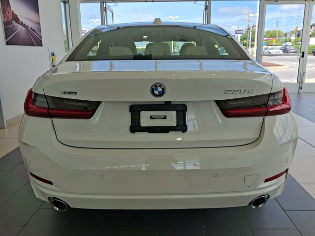 Certified 2023 BMW 330e xDrive w/ Premium Package AWD/4WD image 5