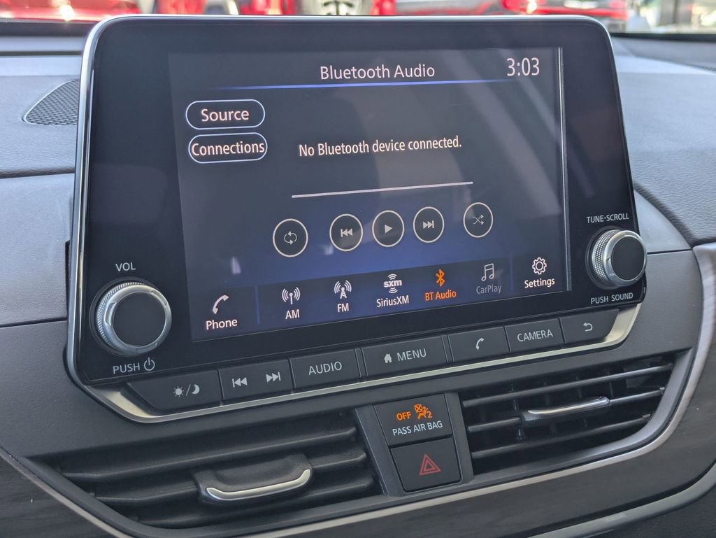 Used 2025 Nissan Altima 2.5 SV image 18