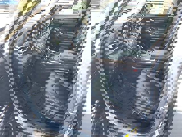 Used 2020 Toyota Highlander XLE image 17