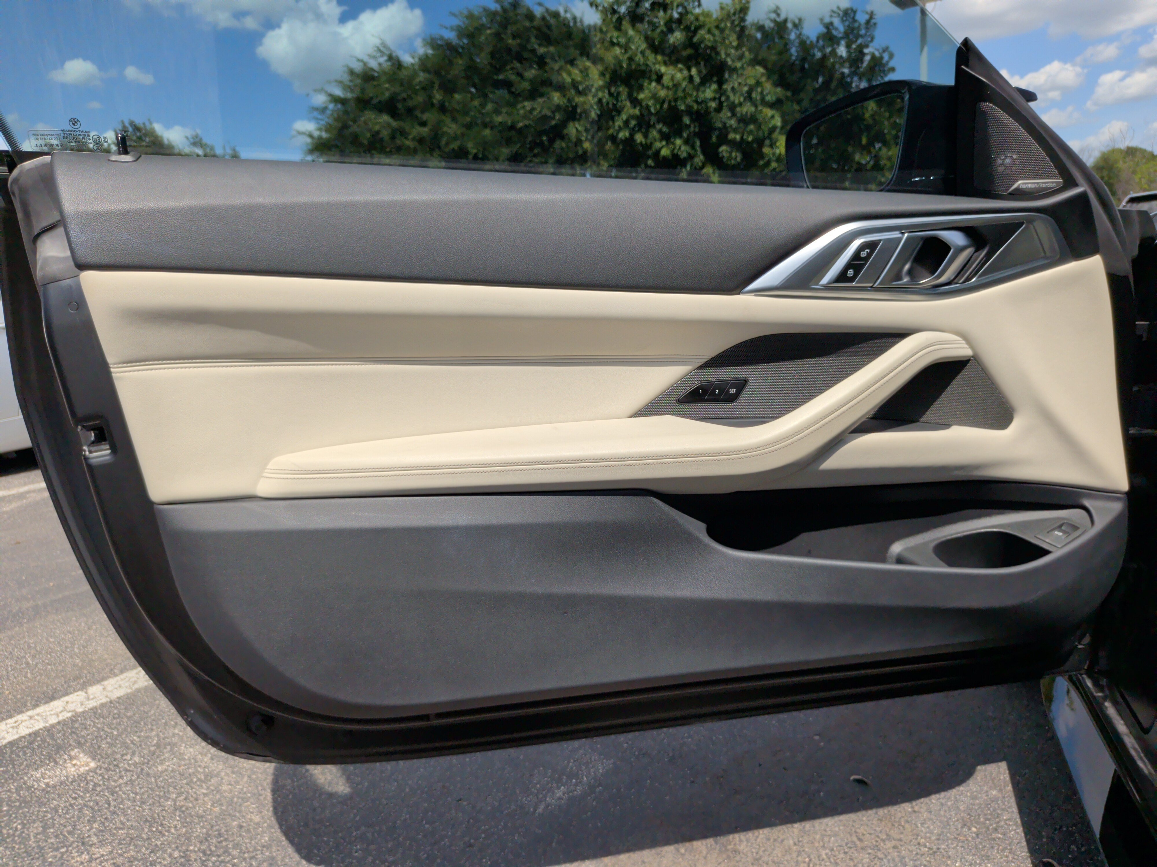 Used 2022 BMW M4 Coupe w/ Executive Package RWD image 29