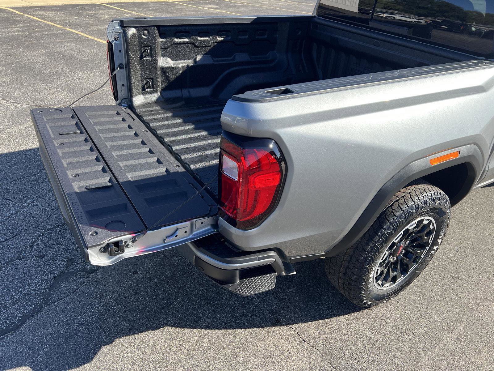 New 2026 GMC Canyon AT4 image 40