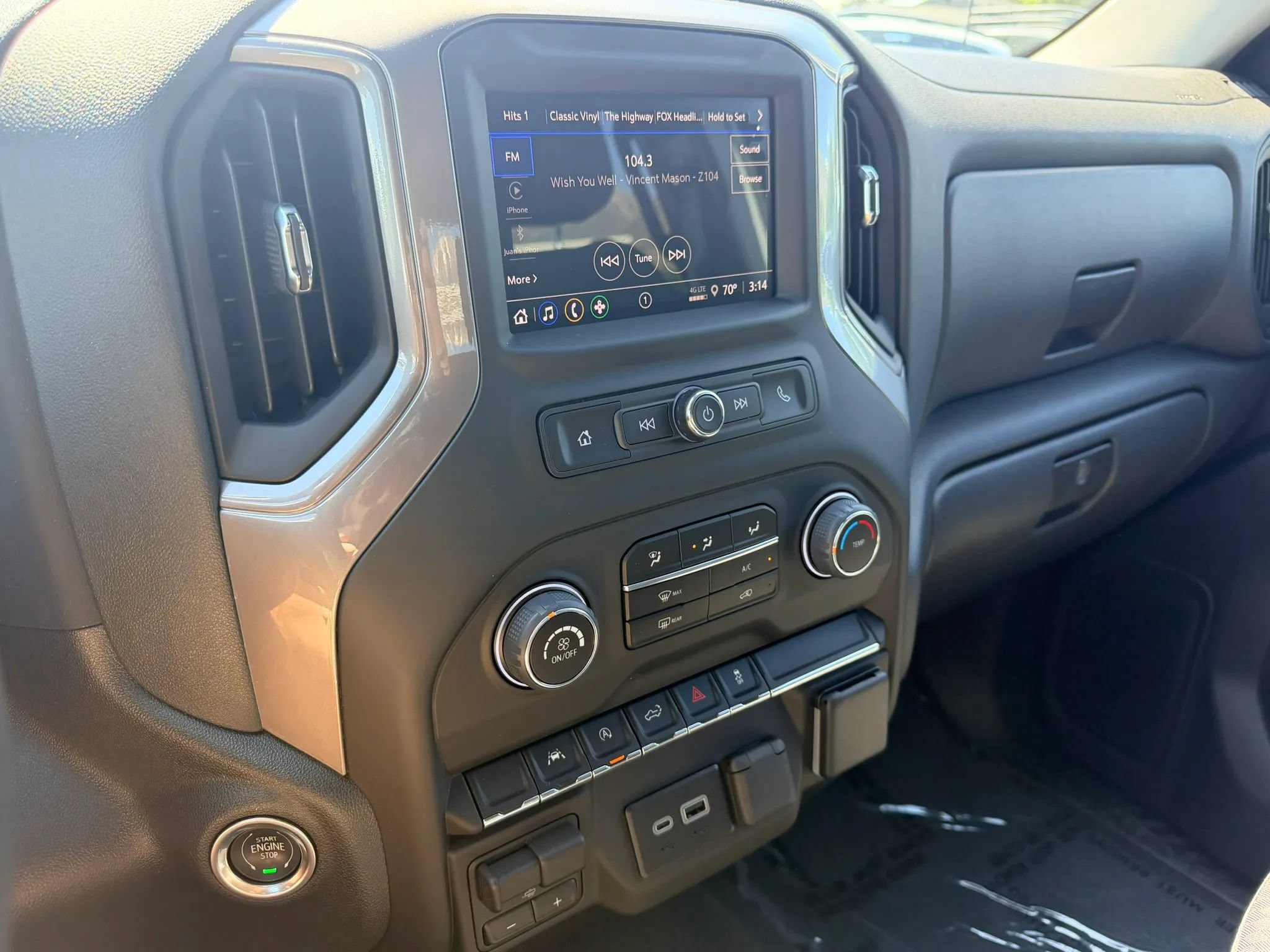 Used 2023 Chevrolet Silverado 1500 Custom w/ LPO, Dark Essentials Package AWD/4WD image 16