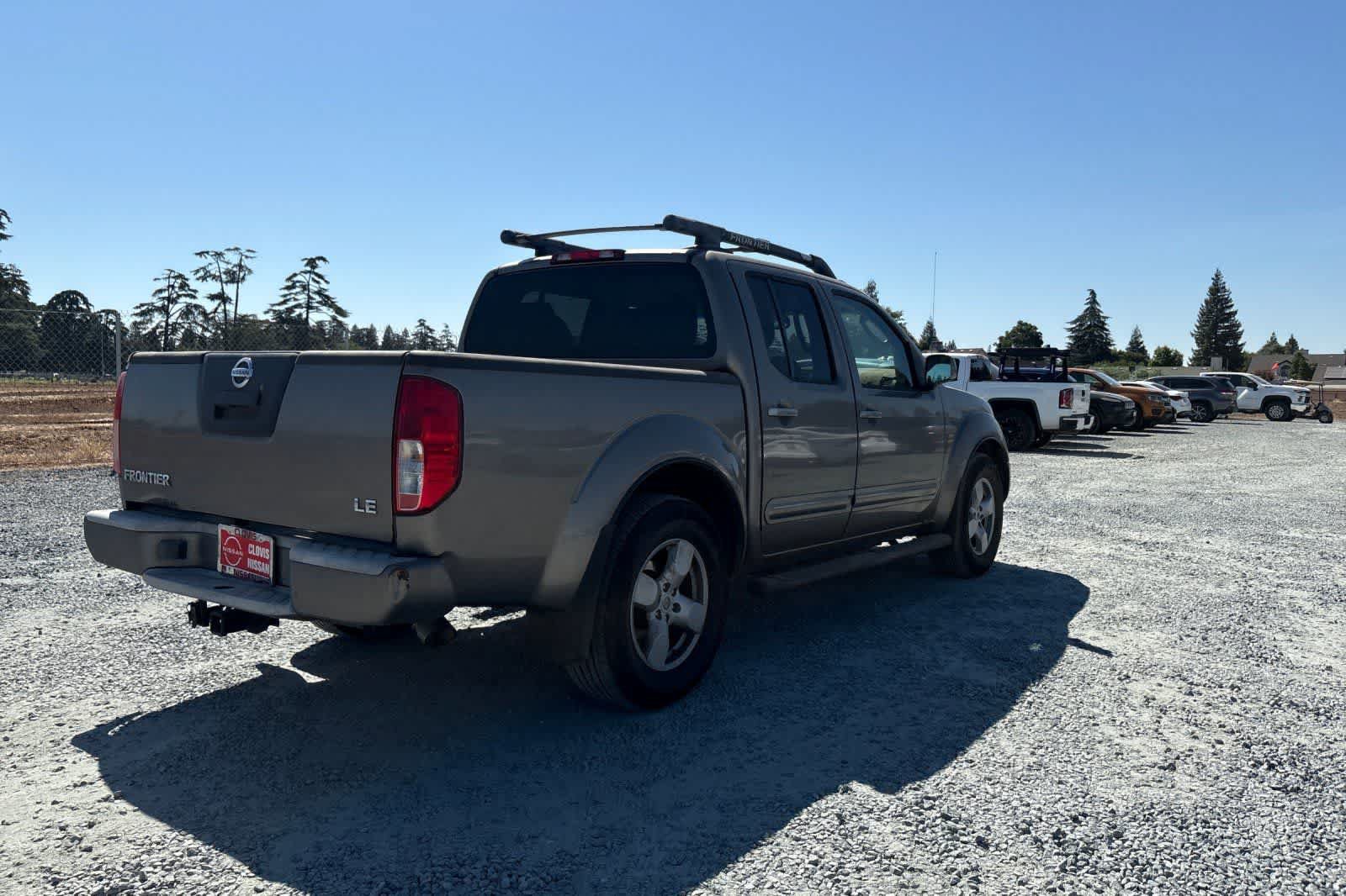 Used 2006 Nissan Frontier LE w/ (X01) Leather Pkg RWD image 3