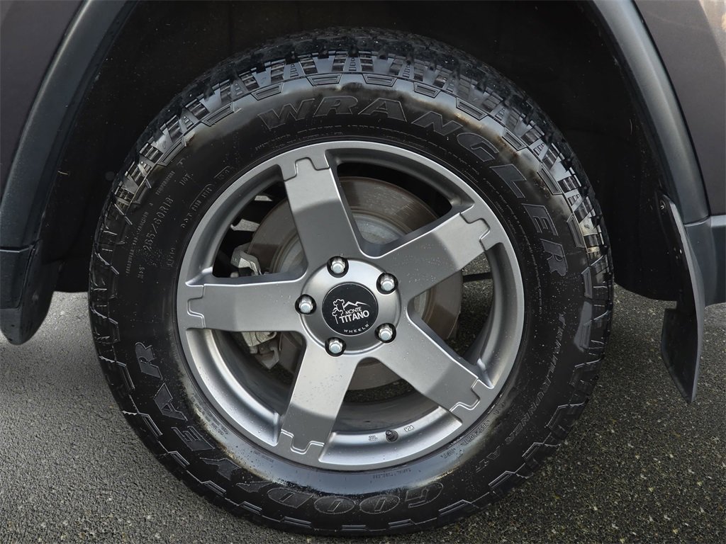 Used 2018 Jeep Grand Cherokee Laredo image 36