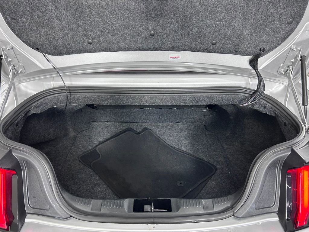 Used 2019 Ford Mustang Premium image 19