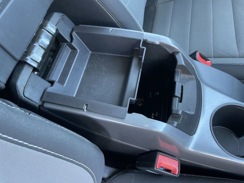 Used 2015 Ford Escape SE image 28