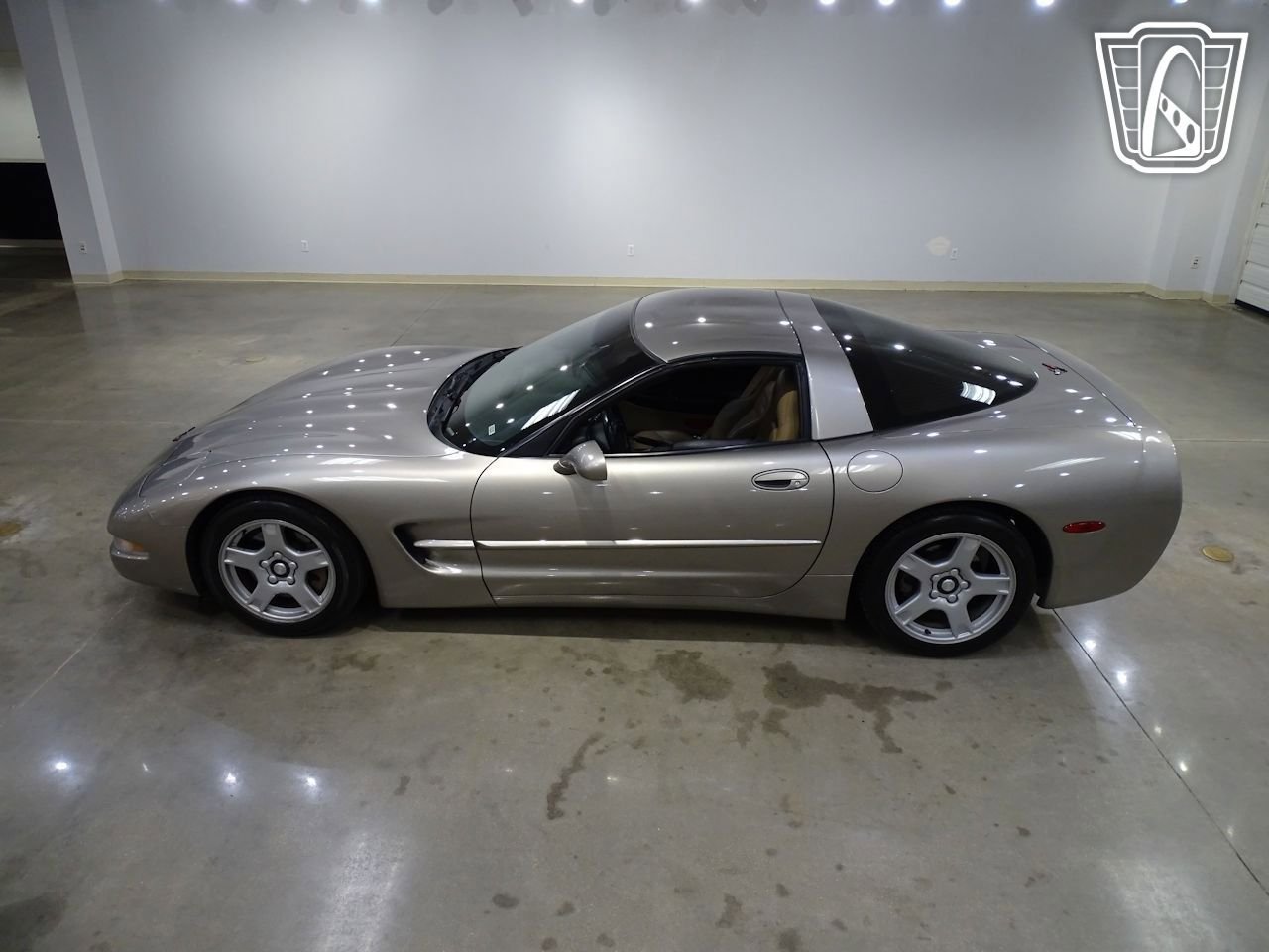 Used 1998 Chevrolet Corvette Coupe w/ Roof Pkg image 6