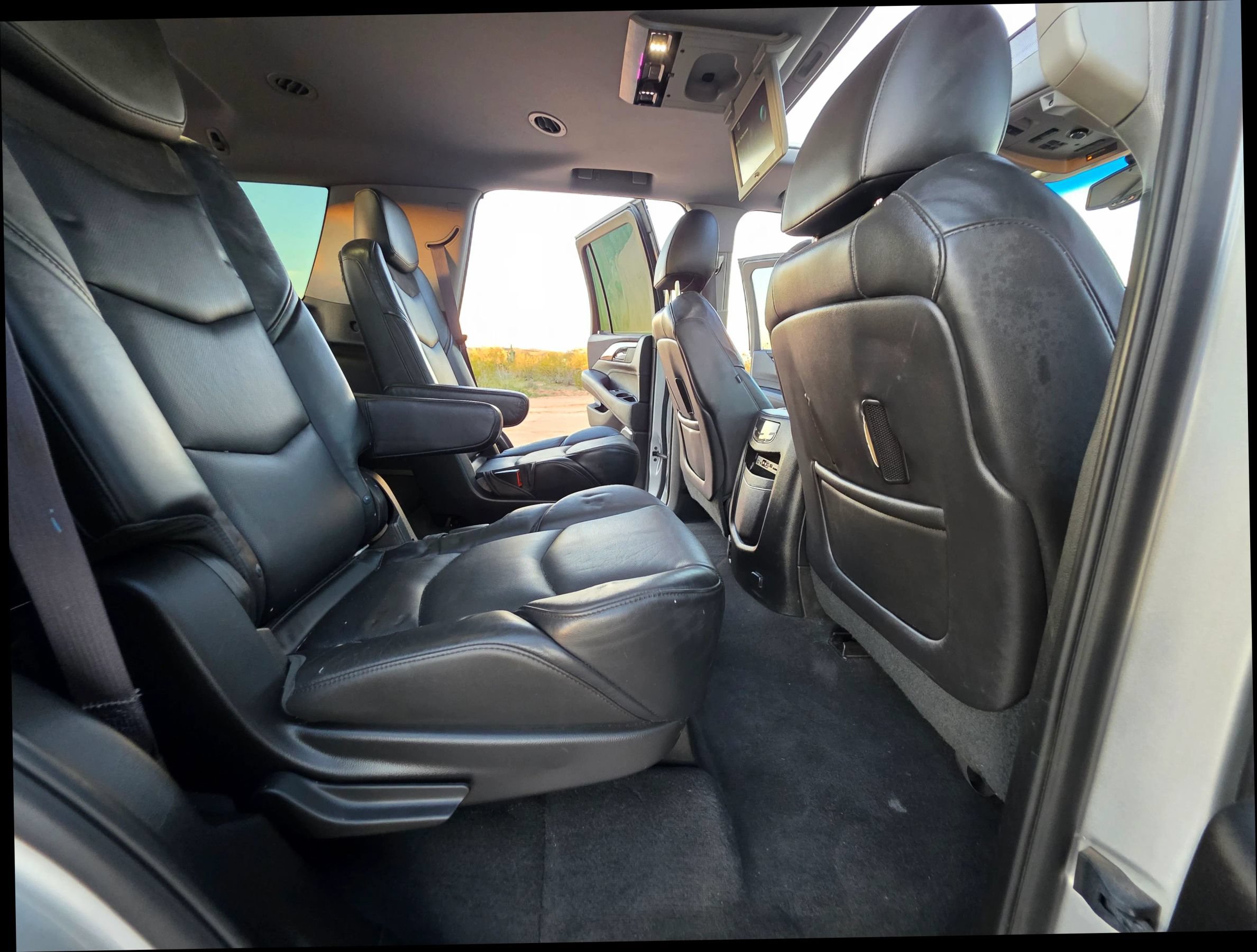 Used 2015 Cadillac Escalade Premium AWD/4WD image 13