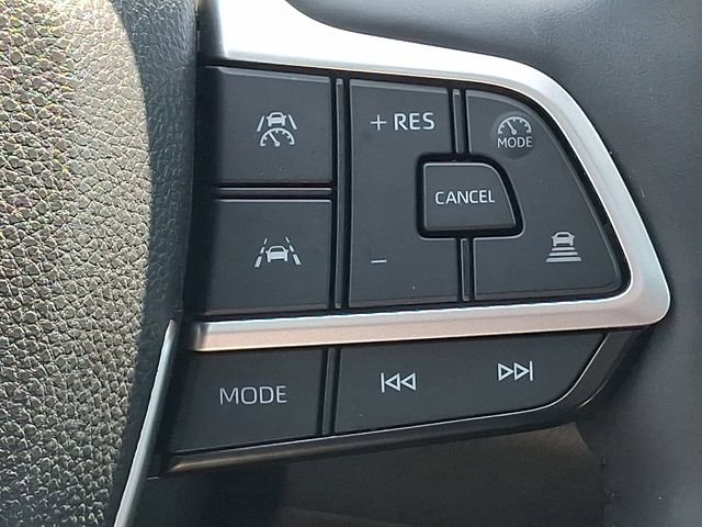 Used 2025 Toyota Grand Highlander AWD image 25