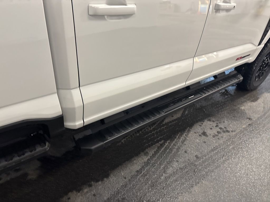 New 2026 Ford F250 Lariat w/ Black Appearance Package AWD/4WD image 16