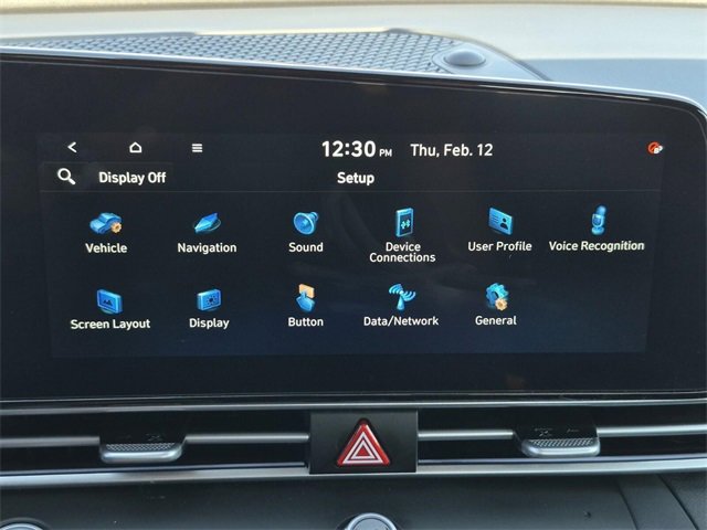 Used 2025 Hyundai Elantra SEL image 31