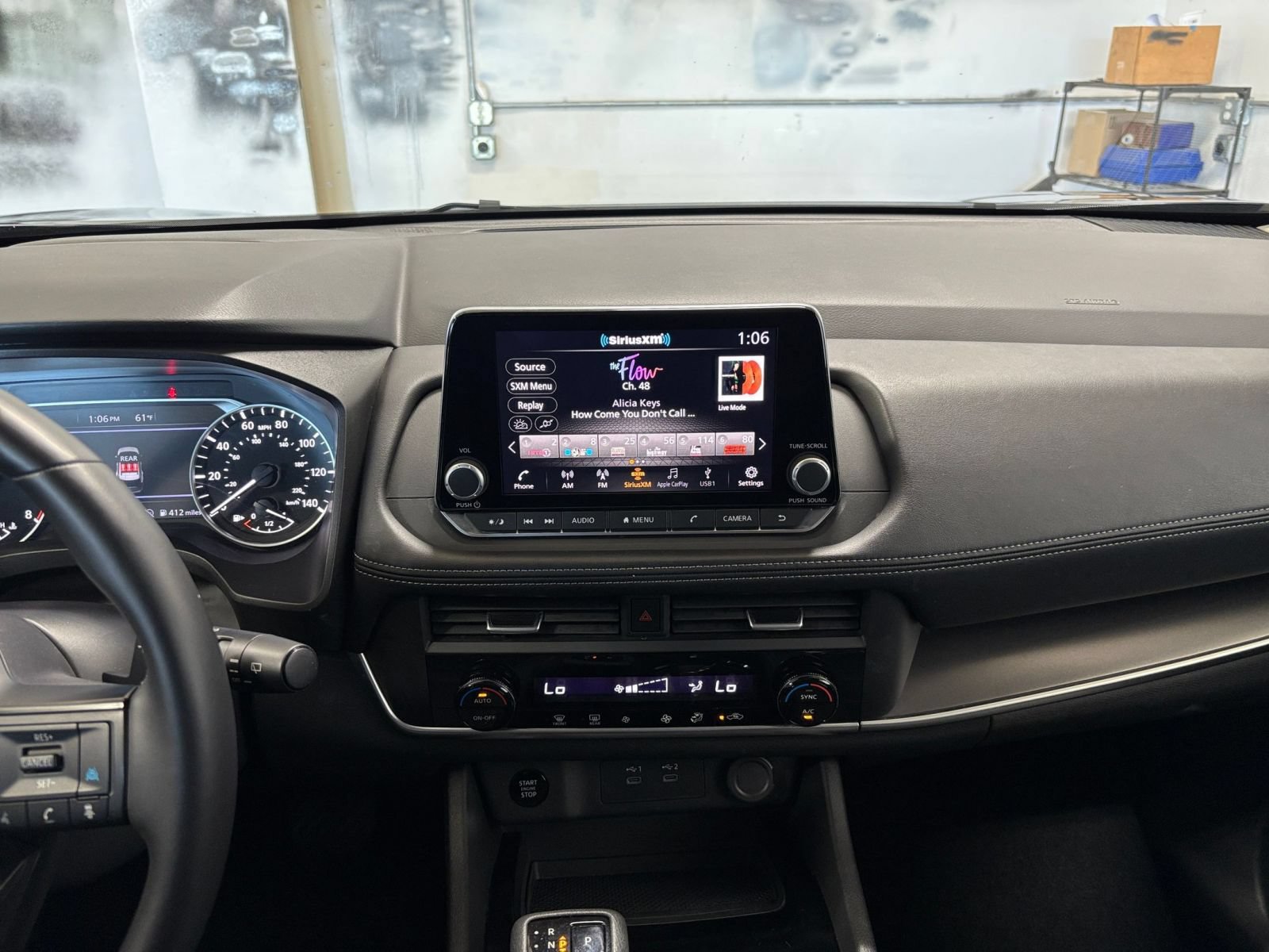 Used 2025 Nissan Rogue SV FWD image 16