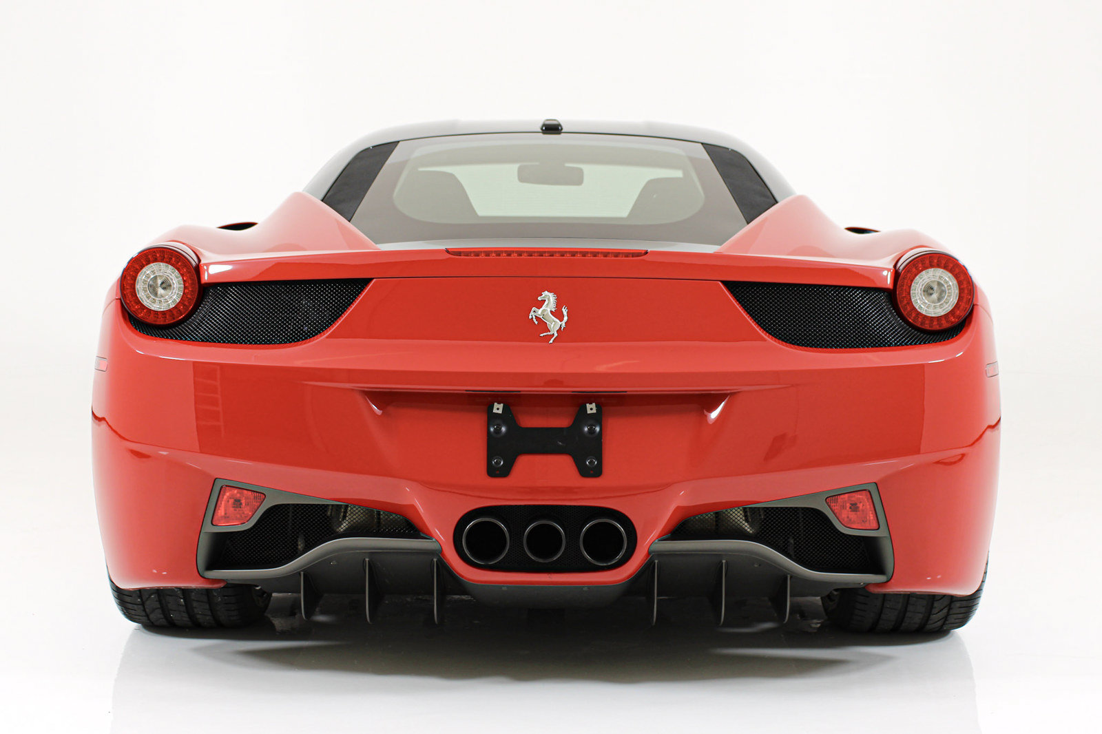 Certified 2015 Ferrari 458 Italia Coupe RWD image 5