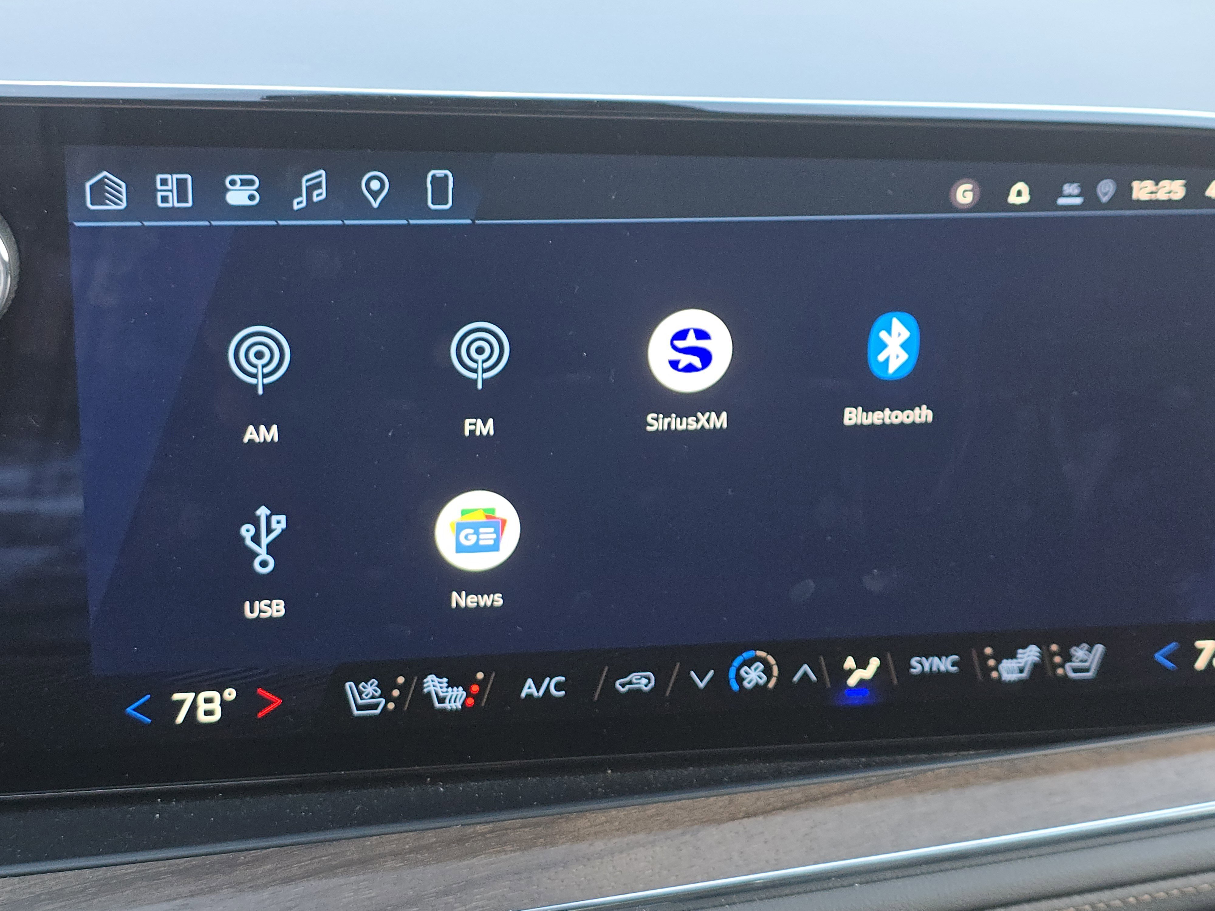 New 2026 Chevrolet Suburban High Country image 19